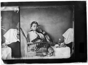 Footbinding in China: 25+ old pictures of lotus feet in China