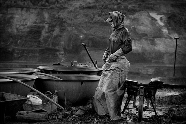 40-Years-Of-History-Of-China-In-Images