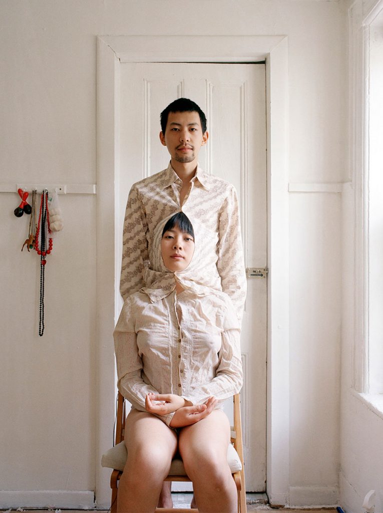 liao_2009_Try to live like a pair of Siamese twins II