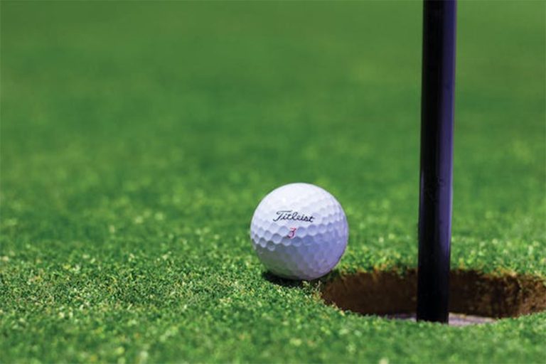 Tips-On-How-To-Play-Golf-Like-A-Pro