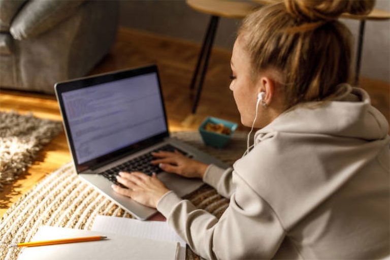Can-AI-Assistant-Kill-Essay-Writing