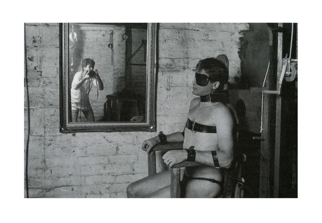 Fetish_mirror