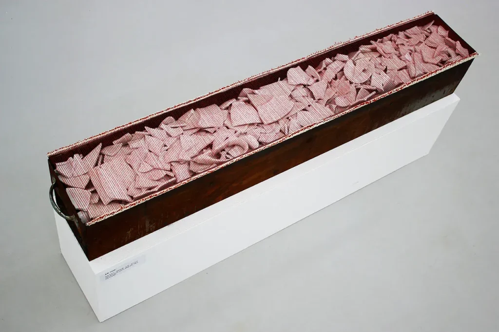 Truth, installation, 2012 © Lin Jingjing